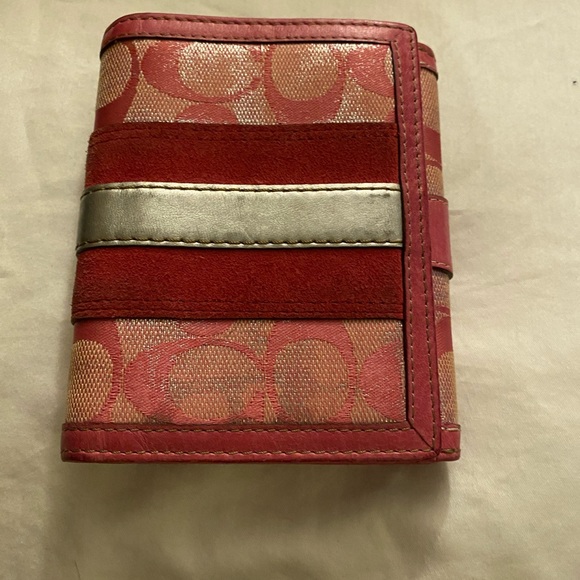 Authentic Coach wallet - Picture 2 of 8